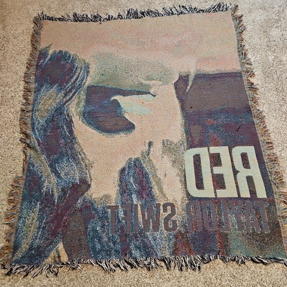 Taylor Swift Red Concert Tour Album Cover Tapestry Throw Blanket 50X60 Swiftie - Picture 5 of 5